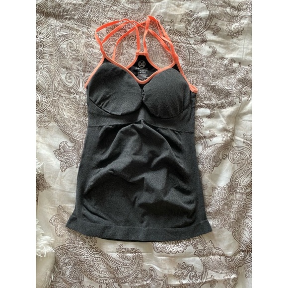 Athletic tank top w/ built in bra - Picture 1 of 2